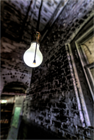 Light bulb